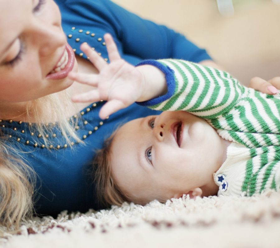 Green family Chiropractor header image mother and child